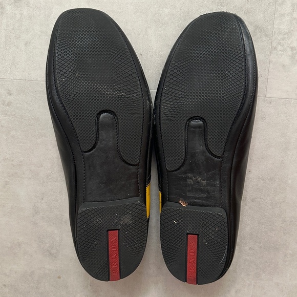 Men's Prada slip on black leather loafer with yellow Prada stripe US size 8 - Picture 4 of 8